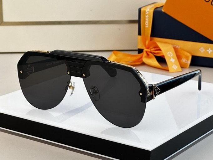 Louis Vuitton Sunglasses ID:20230516-57